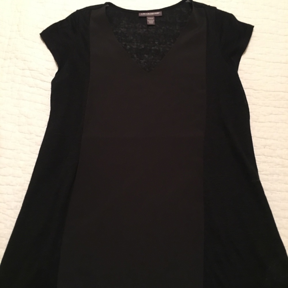 Pea in the Pod Maternity Black linen shirt